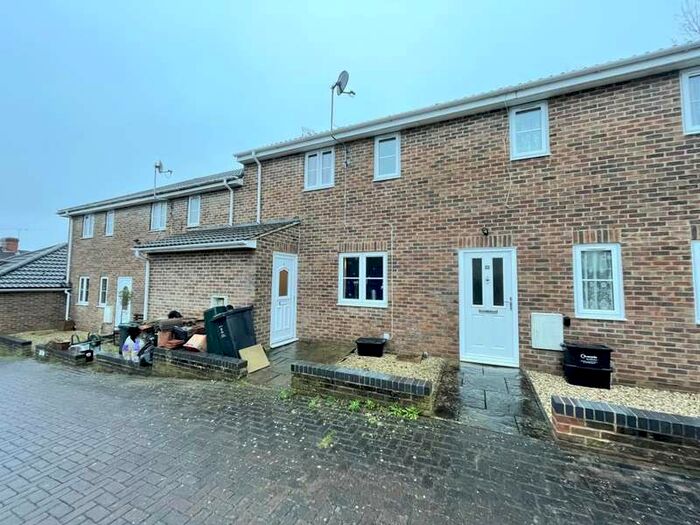 2 Bedroom Terraced House To Rent In Leighfield Close, SN1, SN1