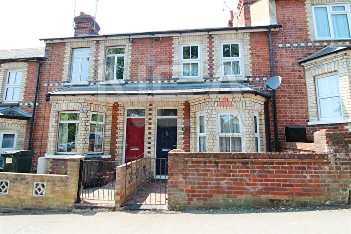 3 Bedroom Terraced House To Rent In Donkin Hill, Caversham, Reading, RG4