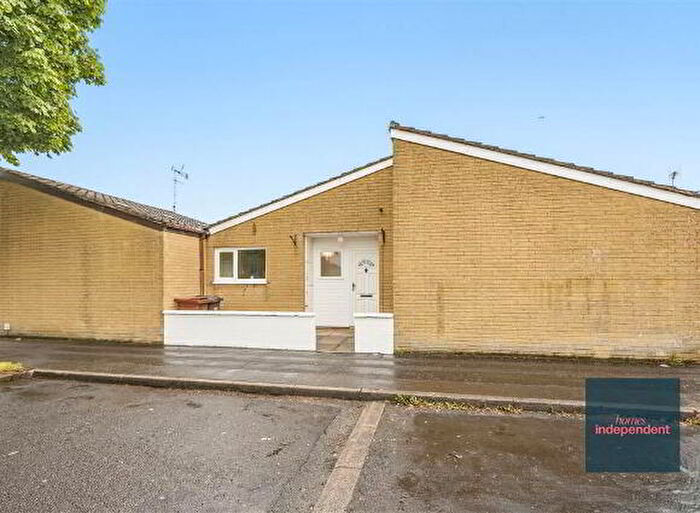 3 Bedroom Semi-detached Bungalows For Sale In Kincora, Ballymena, BT42