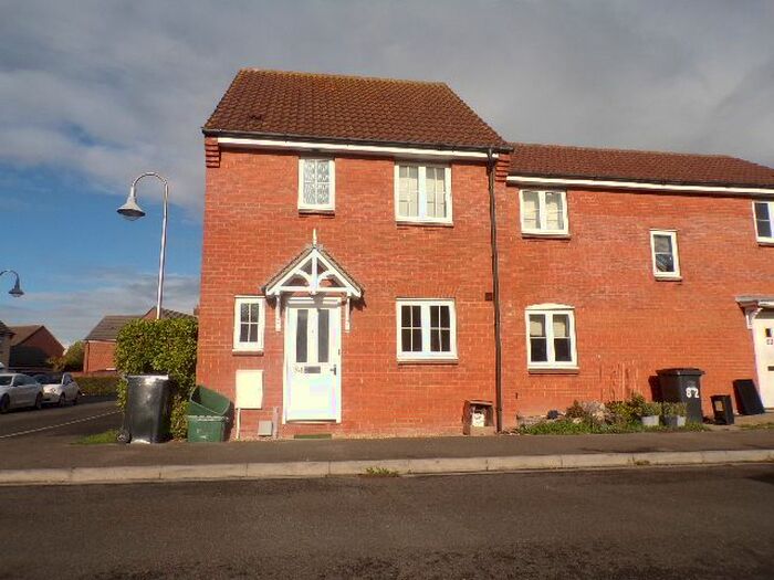 3 Bedroom Semi-Detached House To Rent In Willow Close, St. Georges, BS22
