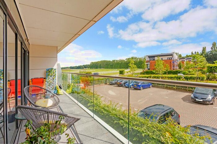 1 Bedroom Flat To Rent In Racecourse Road, Newbury, RG14