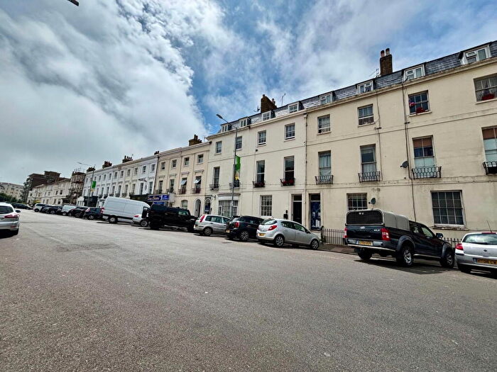 1 Bedroom Flat To Rent In Cornfield Terrace, Eastbourne, East Sussex, BN21