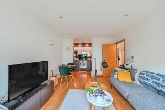 1 Bedroom Flat To Rent In Drayton Park, Highbury, London, N5