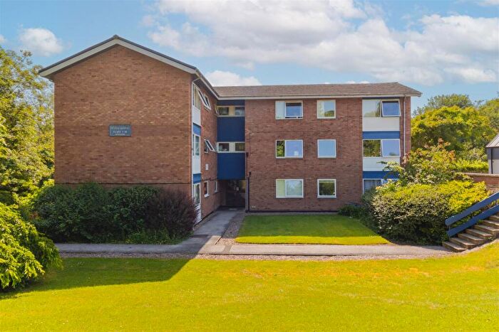 2 Bedroom Apartment For Sale In Willow Gardens, Southam, CV47