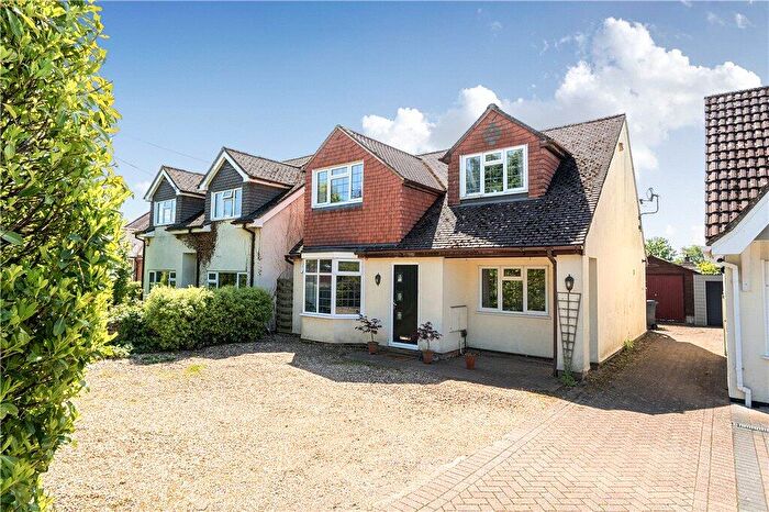 3 Bedroom Detached House For Sale In Botley Road, North Baddesley, Southampton, Hampshire, SO52