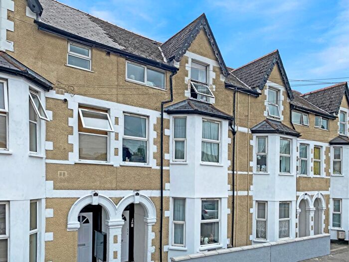 1 Bedroom Flat To Rent In Ely Road, Cardiff, CF5