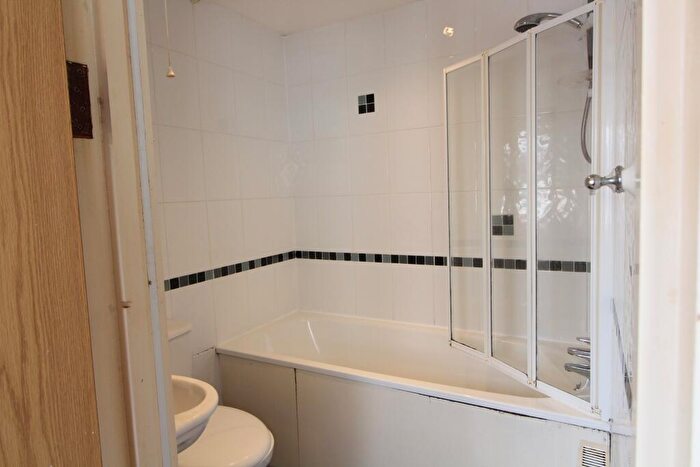 1 Bedroom Flat To Rent In Monthermer Rd, Roath, Cardiff, CF24