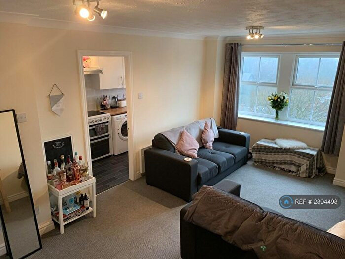 2 Bedroom Flat To Rent In The Cricketers, Leeds, LS5
