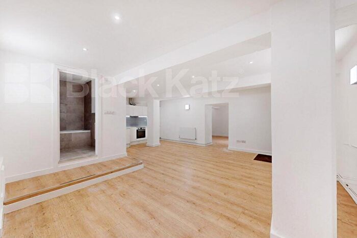 1 Bedroom Flat To Rent In Springfield House Lofts - Tyssen Street, Dalston, E8