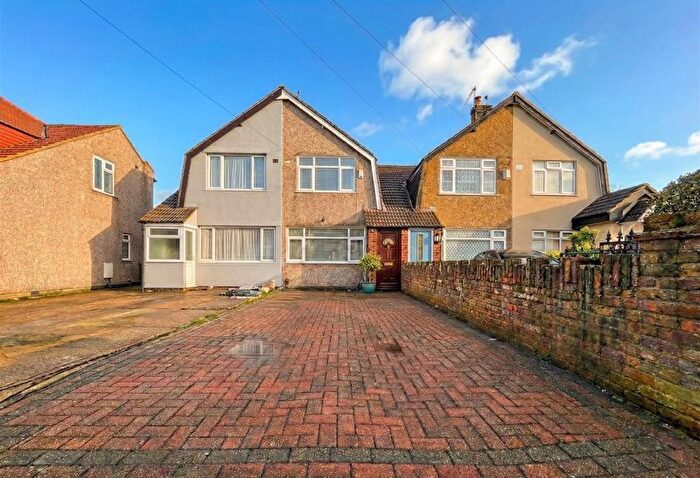 2 Bedroom Terraced House For Sale In Repton Avenue, Hayes, UB3