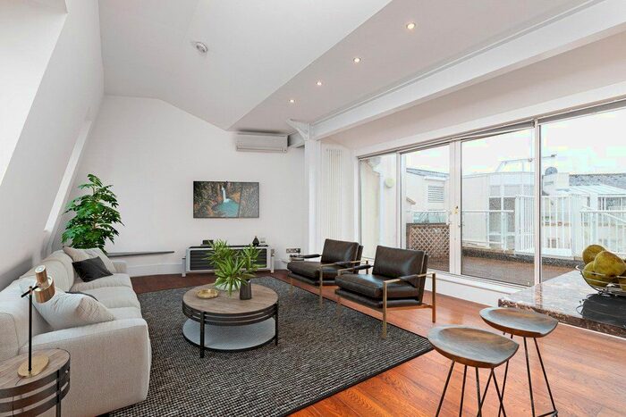 2 Bedroom Flat To Rent In Carlyle Court, Chelsea Harbour, London, SW10