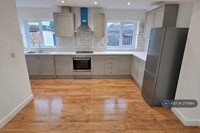 3 Bedroom End Of Terrace House To Rent In South Road, Stourbridge, DY8