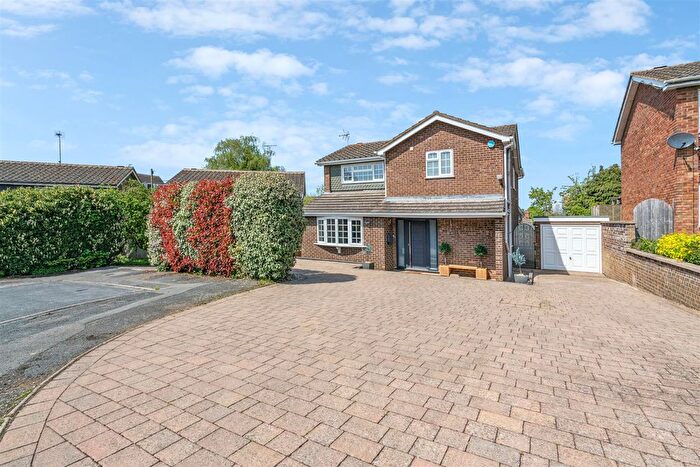 4 Bedroom Detached House For Sale In Willow Way, Wing, Buckinghamshire, LU7