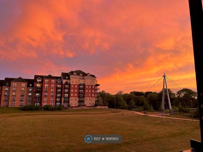 2 Bedroom Flat To Rent In Britannia House, Bedford, MK42