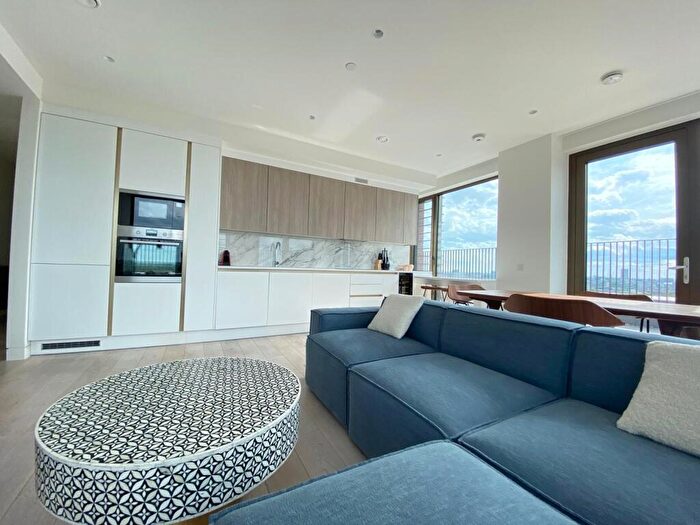 2 Bedroom Apartment To Rent In The Arc, City Road, EC1V