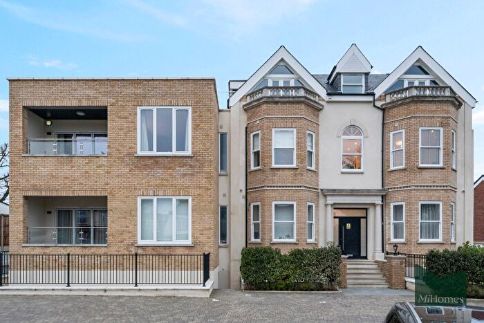 2 Bedroom Flat To Rent In Bergamot House, Rowantree Road, Enfield, EN2