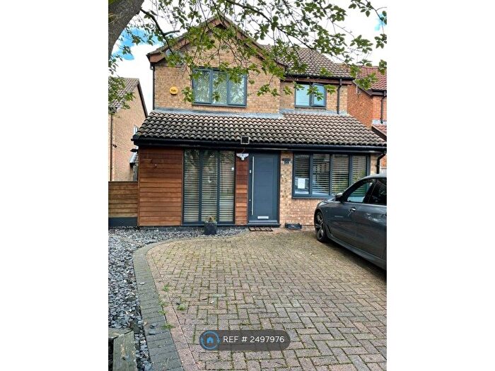 3 Bedroom Detached House To Rent In Harebell Close, Cambridge, CB1
