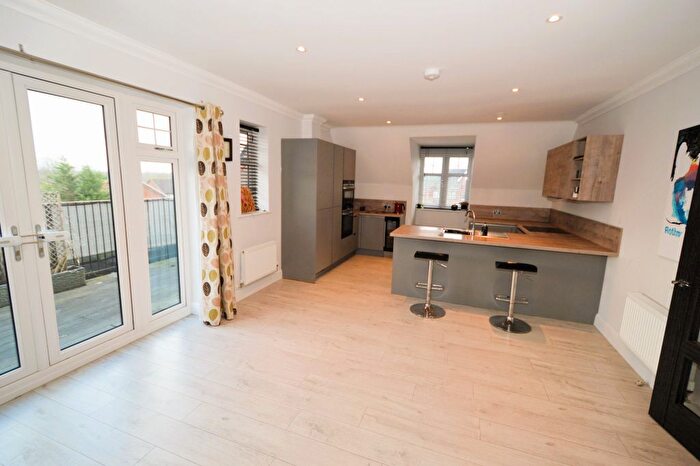 2 Bedroom Flat To Rent In Connaught House, London Road, Bagshot, GU19