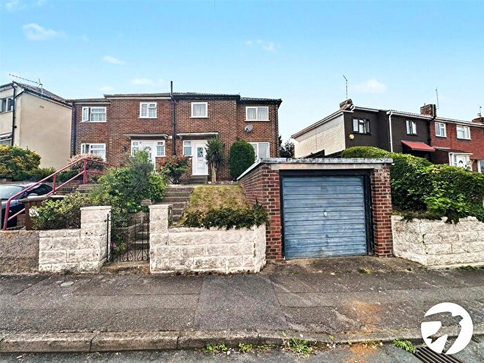 3 Bedroom Semi Detached House For Sale In Pickwick Crescent, Rochester, Kent, ME1