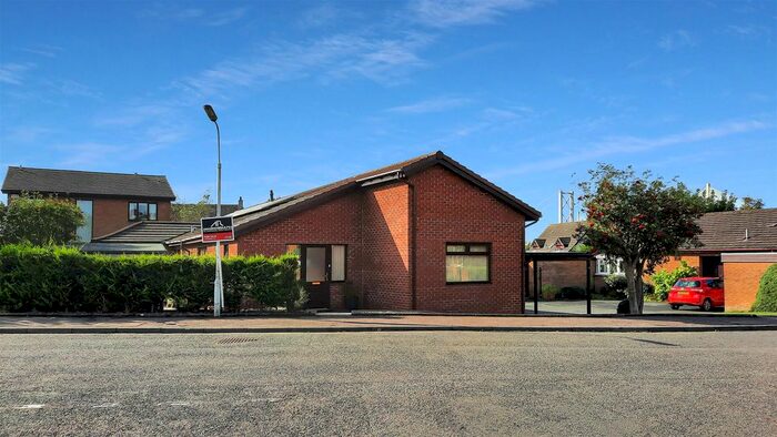 5 Bedroom Bungalow For Sale In Carlingnose Point, North Queensferry, Inverkeithing, KY11