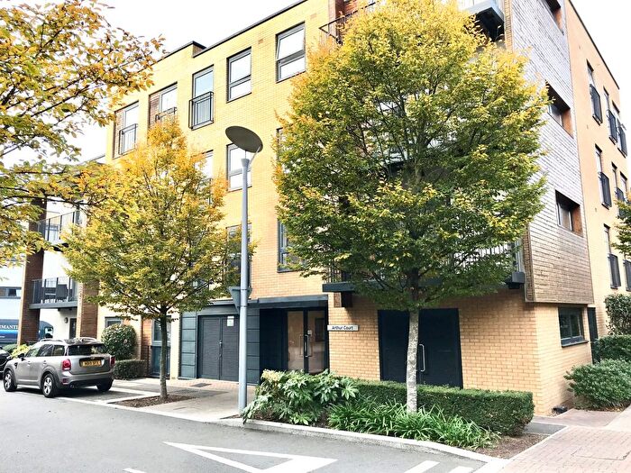 2 Bedroom Flat To Rent In Letchworth Road, Stanmore, HA7