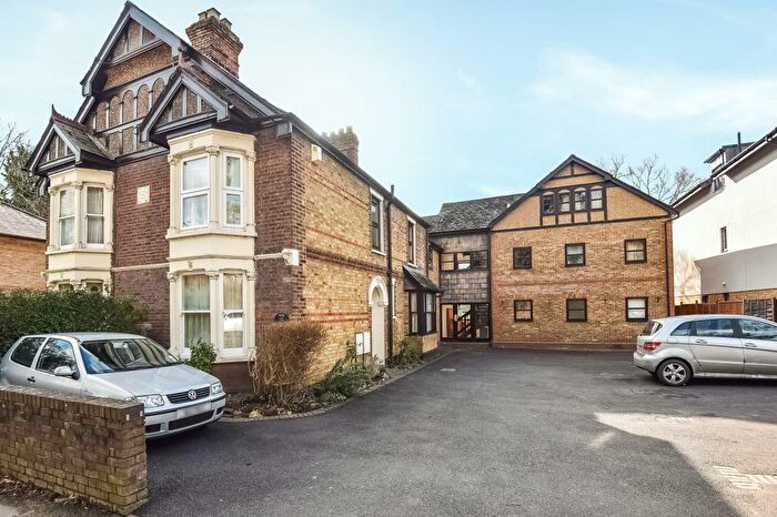 2 Bedroom Apartment To Rent In River Court, High Wycombe, HP11