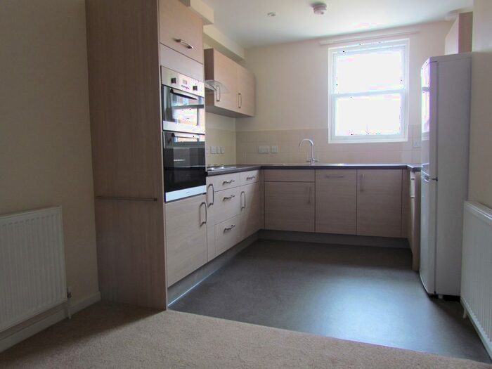 2 Bedroom Flat To Rent In The Courtyard, The Broadway, Wickford, SS11