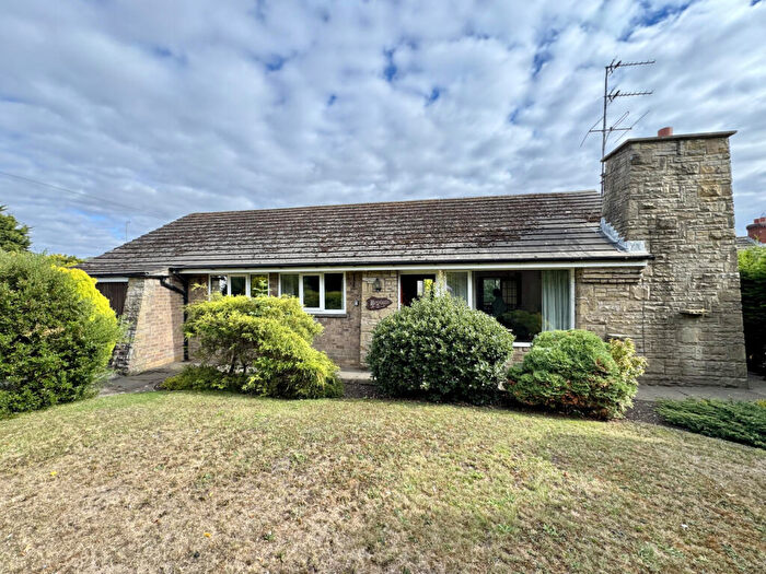 3 Bedroom Detached Bungalow For Sale In Treeton Road, Howden, DN14
