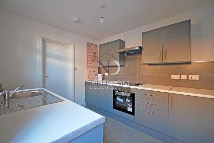 1 Bedroom Flat To Rent In Diamond Road, Slough, SL1