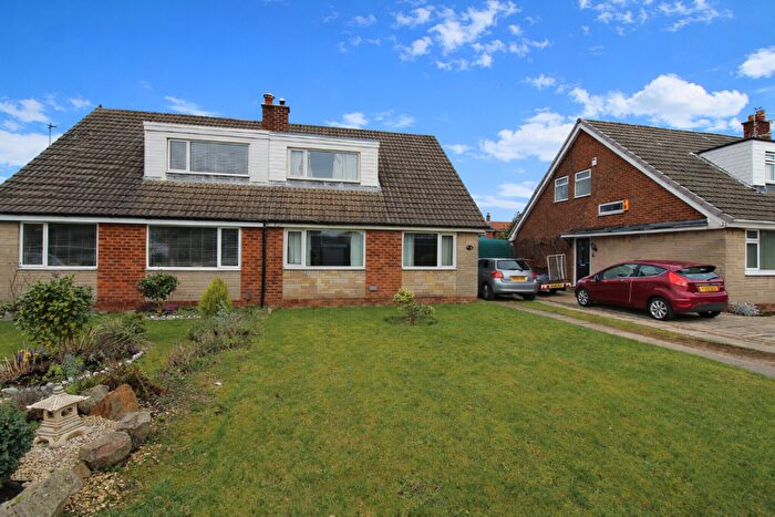 3 Bedroom Semi Detached House For Sale In Mardale Crescent, Worden Park, Leyland, Lancashire, PR25