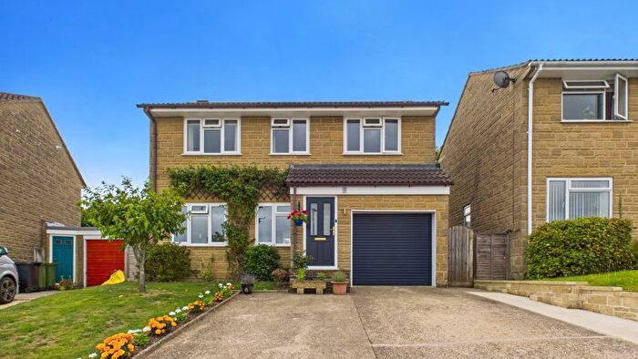 3 Bedroom Detached House For Sale In Sycamore Drive, Crewkerne, TA18