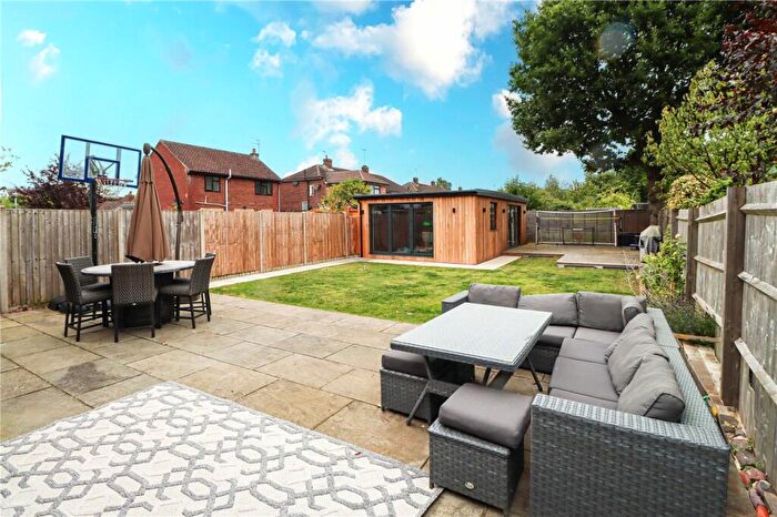 5 Bedroom Detached House For Sale In Park Street Lane, Park Street, St. Albans, AL2