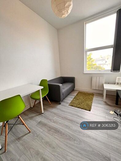 1 Bedroom Flat To Rent In Century House, Leicester, LE2