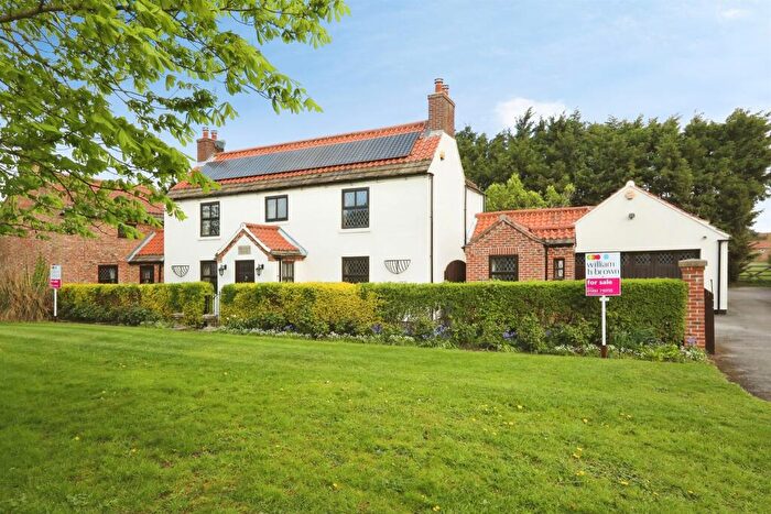 4 Bedroom Detached House For Sale In The Green, Misson, Doncaster, DN10