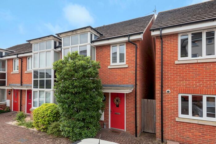2 Bedroom Terraced House To Rent In Fairwater Drive, Shepperton, Surrey, TW17