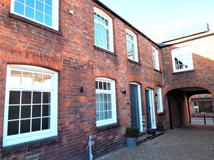 2 Bedroom Town House To Rent In Northgate Mews, Louth, LN11