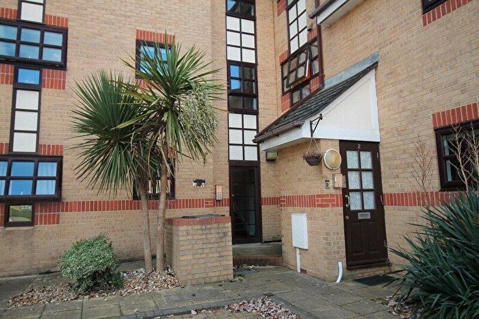 3 Bedroom Apartment For Sale In Emerald Quay, Shoreham By Sea, West Sussex, BN43