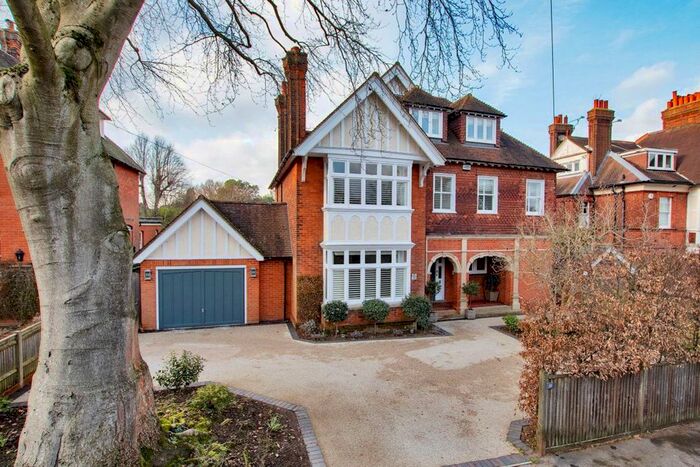 5 Bedroom Detached House To Rent In Vine Court Road, Sevenoaks, TN13