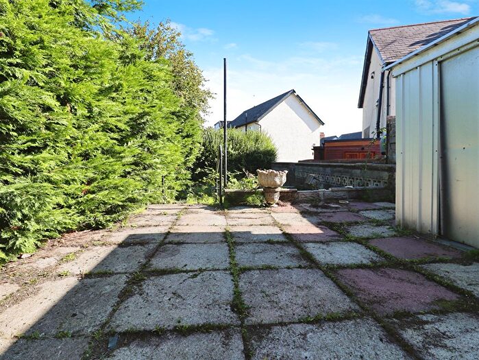3 Bedroom Semi-Detached House For Sale In Wilson Place, Cardiff, CF5