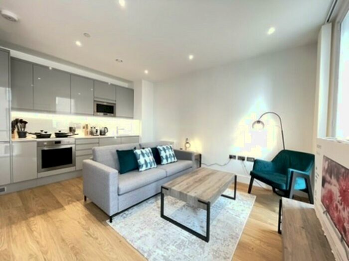 2 Bedroom Apartment To Rent In West Timber Yard, Chinese Quarter, B5