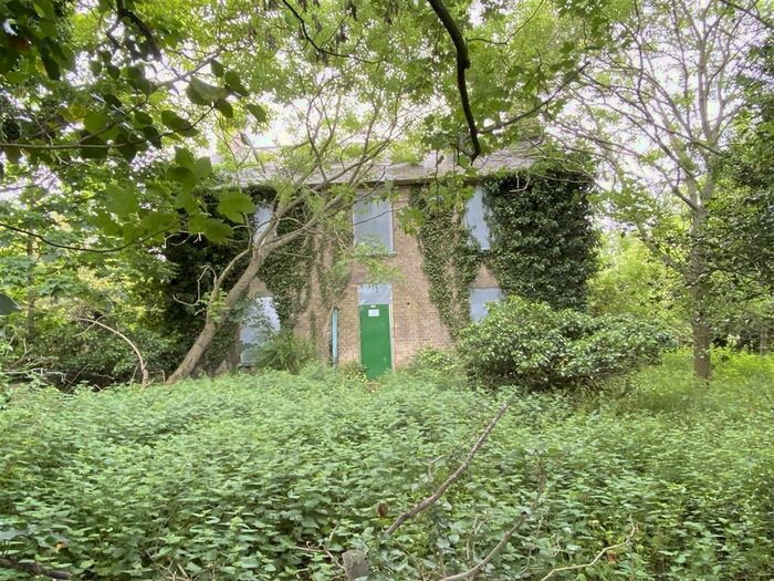 4 Bedroom Detached House For Sale In Eldon Lane, Holywell Row, Bury St. Edmunds, IP28