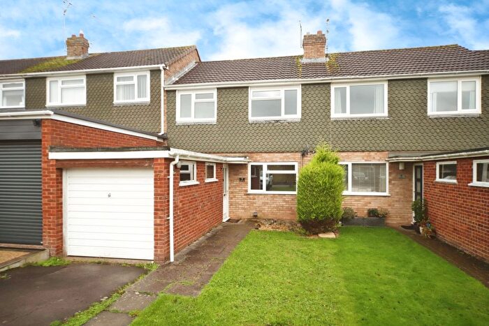 3 Bedroom Terraced House For Sale In Bowfell Close, Taunton, Somerset, TA1