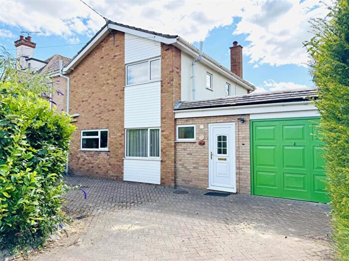 4 Bedroom Detached House For Sale In The Avenue, Trimley St. Mary, Felixstowe, IP11