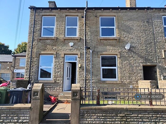 2 Bedroom Terraced House To Rent In Stanley Road, Huddersfield, HD3