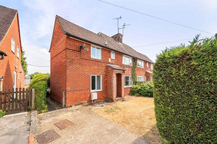 6 Bedroom Semi-Detached House For Sale In Stuart Crescent, Winchester, SO22