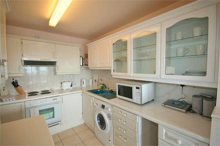 2 Bedroom Flat To Rent In Pocketts Wharf, Maritime Quarter, Swansea, SA1