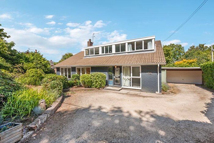 4 Bedroom Detached House For Sale In Springdale Road, Corfe Mullen, BH21