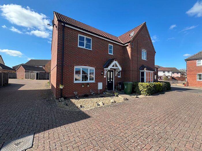 3 Bedroom Semi-Detached House For Sale In Prince William Way, Diss, IP22
