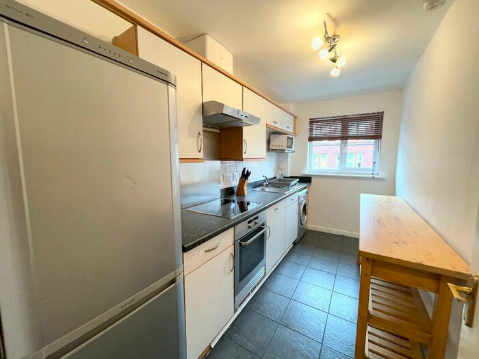 2 Bedroom Flat To Rent In Main Street, Bridgeton, Glasgow, G40