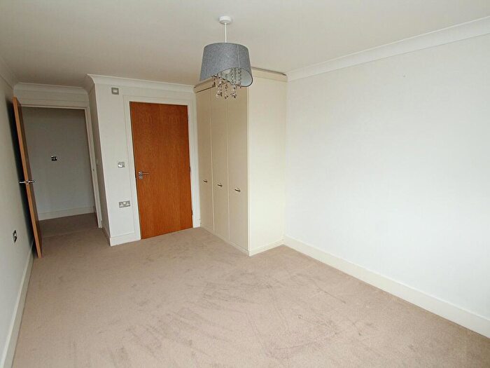 2 Bedroom Apartment To Rent In St Peters Road, Lower Parkstone, Poole, BH14